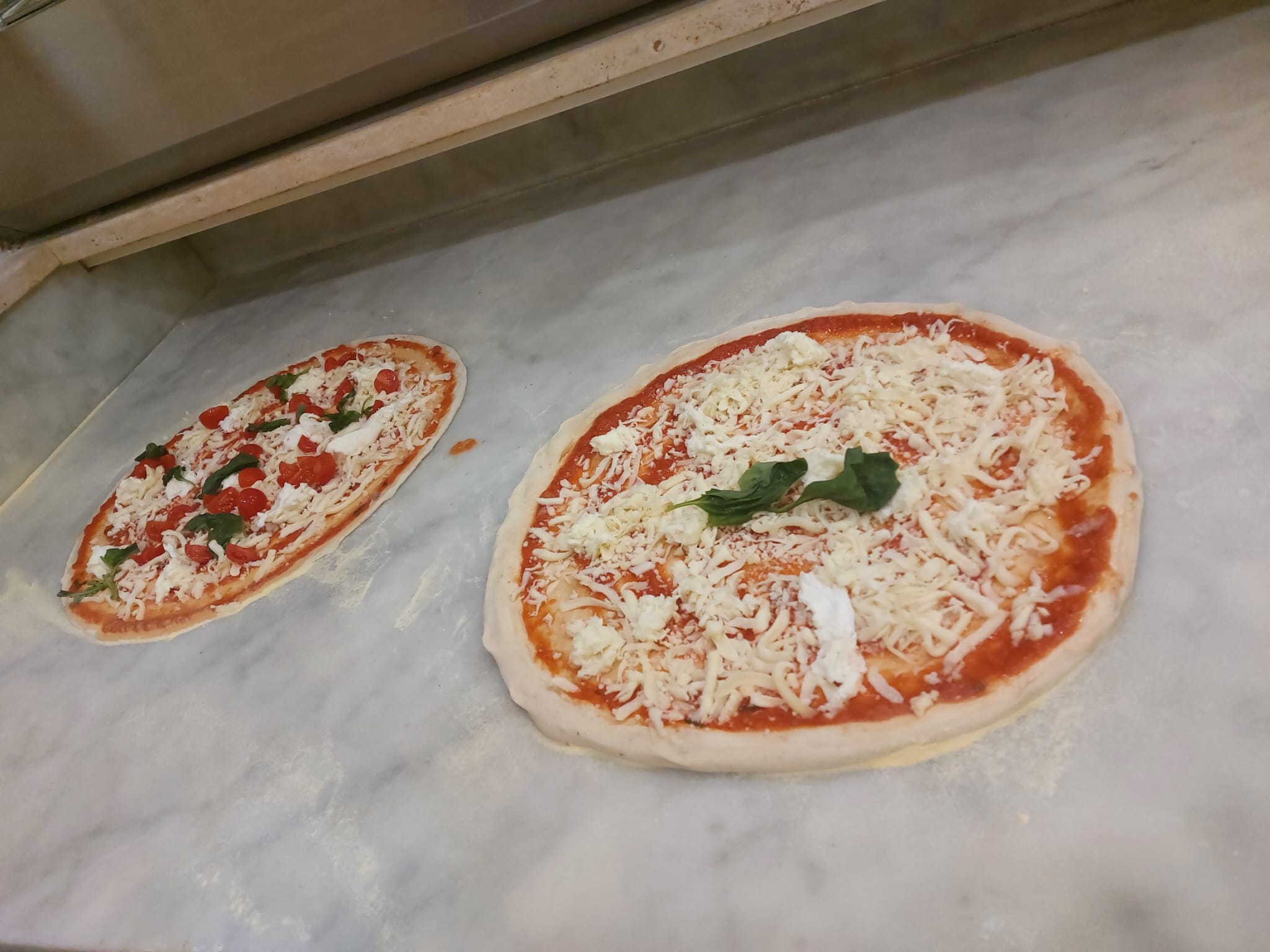 Pizze Cuore in Preparazione